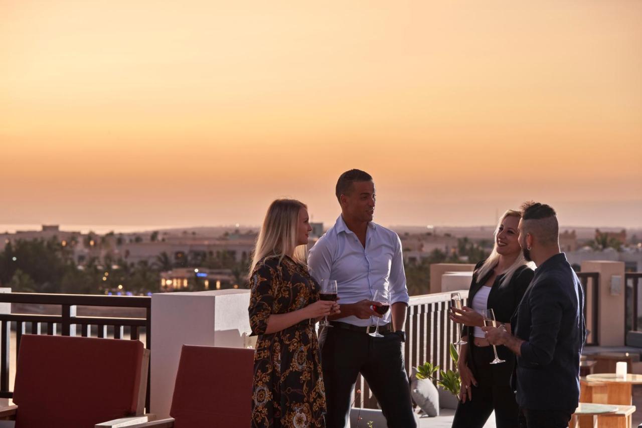 Fanar Hotel & Residences Salalah Exterior photo Rooftop bar